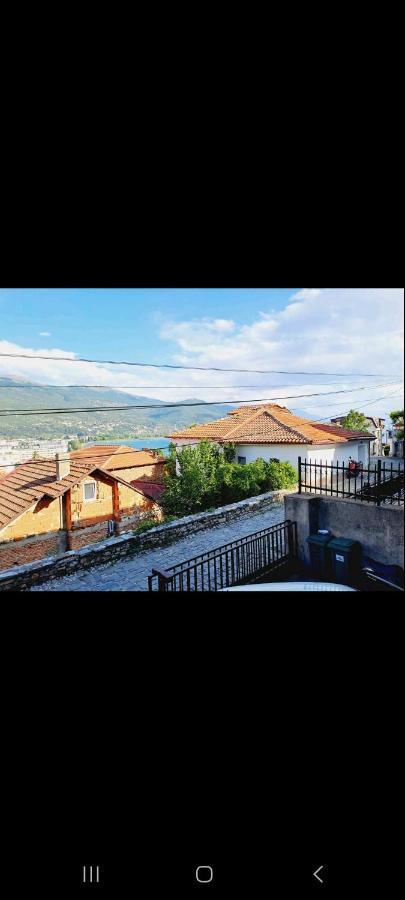 Sun & Moon Apartment Ohrid Buitenkant foto